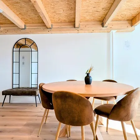 Andriss - Stilvolle Lofts&penthouses - Premium Wohnen Mit Parkplatz&workstations Apartment *