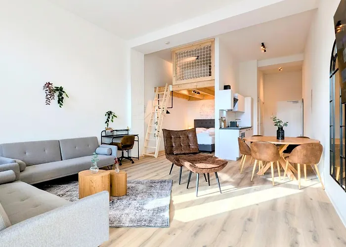 Velaris - Stilvolle Lofts & Penthouses - Premium Wohnen Mit Parkplatz & Workstations Apartamento *