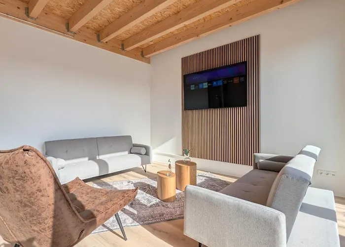 Velaris - Stilvolle Lofts & Penthouses - Premium Wohnen Mit Parkplatz & Workstations Apartamento *